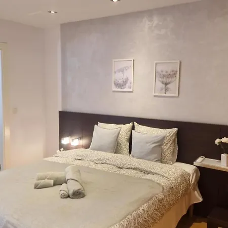 Reserva Del Higueron Palm And Pool * 푸엔히롤라