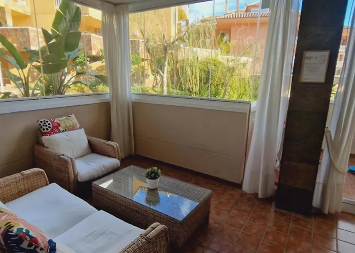 Reserva Del Higueron Palm And Pool Daire *