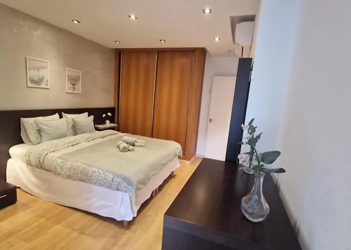 Reserva Del Higueron Palm And Pool * Fuengirola