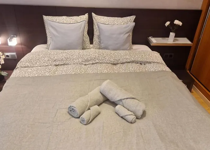 Reserva Del Higueron Palm And Pool *