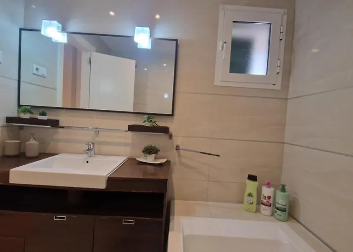 Reserva Del Higueron Palm And Pool Apartment